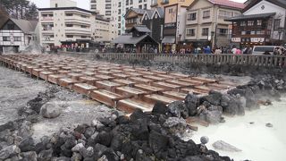 草津といえば、ここ！！　湯畑