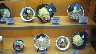 人気ラーメン店の空港店