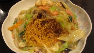 長崎中華街一の細麺の皿うどん