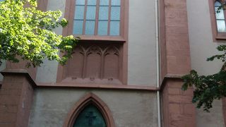 青い光で満たされた空間でした