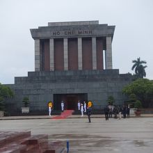 ホーチミン廟の外観