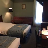 私の部屋は、外の見えない、申し訳程度しかない窓の部屋でした