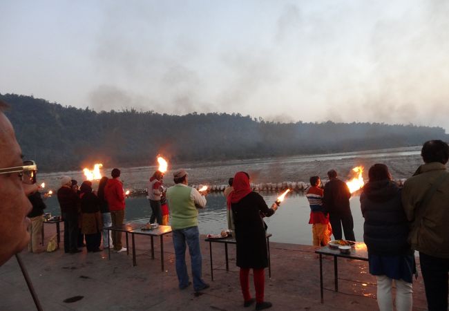 地元の人達でいっぱいです