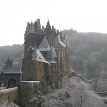 冬のエルツ城