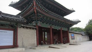 昌慶宮の正門です