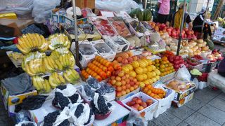 農協ハナロマート --- 「韓国・釜山」にあります。地元の人あいてのお店なので、食品など安いですよ。