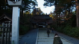 中も見学しておこう