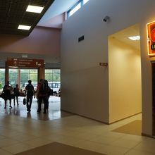 駅ビル内部