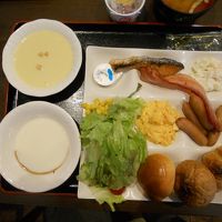 朝食バイキング