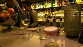 シーロムでお洒落なバーならここ