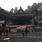 比叡山の麓の格式ある神社