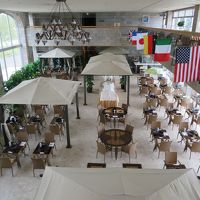 夕食会場（フロントの前ですけど）