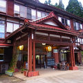 里山料理と上質の温泉を、匠の技が光る昭和建築で楽しむ