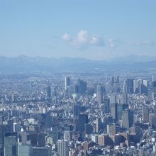 新宿渋谷方面、左端は富士山です