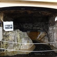 1/186スケールのダム模型