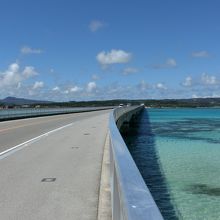 古宇利大橋から見る海