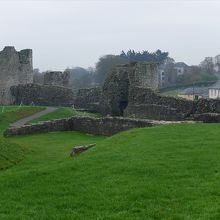 トリム城を囲む城壁の一部。