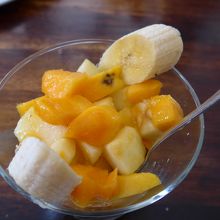 デザートはバナナとマンゴー