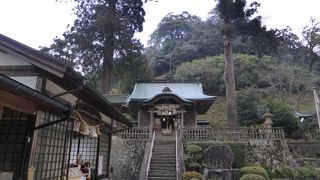 「日本初之宮」、「和歌発祥の地」