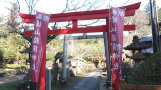 松江城の城山公園にあります