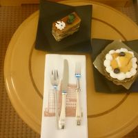 ルームサービスでたのんだケーキ