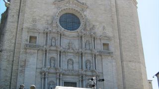 きれいな町、きれいな大聖堂。