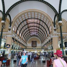 郵便局内部です