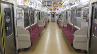 夜の京浜急行空港線