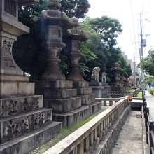 灯籠は大小合わせて620余りもあるそうです