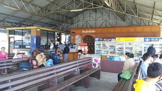 とても親切なバスターミナル