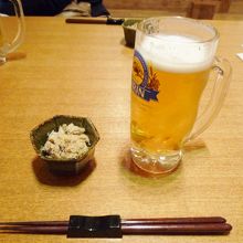 ビールは中ジョッキ