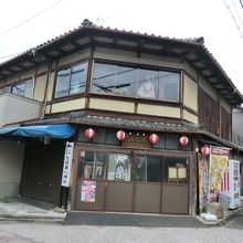 二階からも妖怪が・・