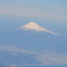 望遠で迫ります