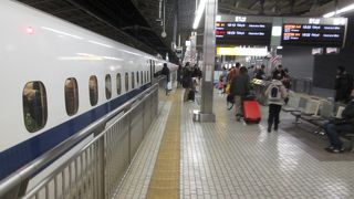 新型車両でも定時運行がキープできない