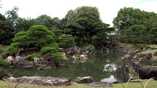 庭園に見所あり