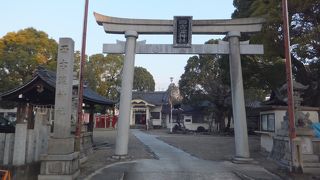 尾頭橋駅前の神社です。