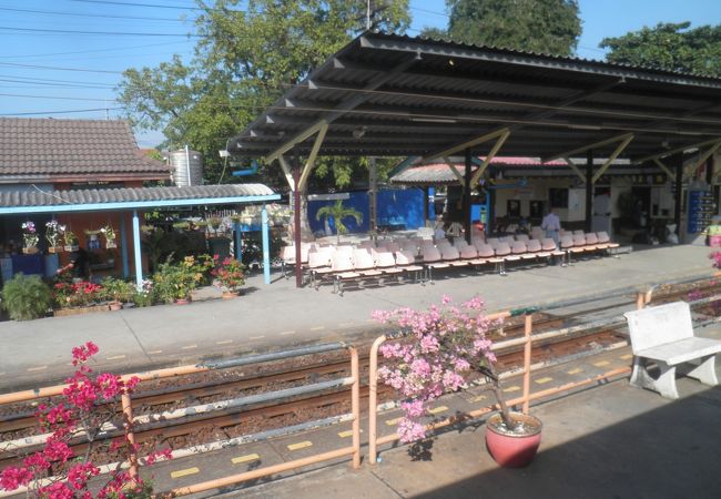 サラヤ駅