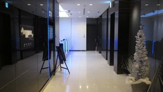 朝早くから夜遅くまで営業