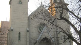 二本の尖塔が印象的でした。