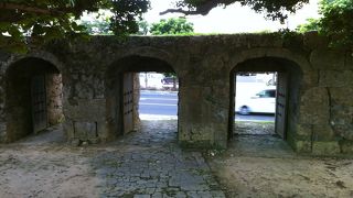 ひっそりとある