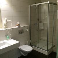 綺麗なバスルームです！部屋からも丸見えスタイルです！