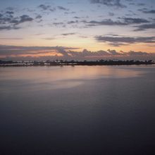 ブノア港から見るブノアビーチ方面