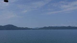 日本で最も深く、凍らない湖