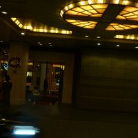 豪華なホテルないです