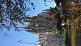 ガウディ広場２