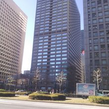 日比谷、アイススケートリンクといえばここでした。