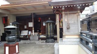 鉄観音像が本尊