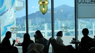 エンジェルインアスコーヒー　ロッテデパート光復興店の屋上　景色がいい