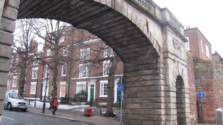 冬のチェスター城壁を散策