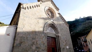 高台にある教会　鐘楼もなかなか．景色もなかなか